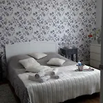 Couette-café Clos Charmille 3*