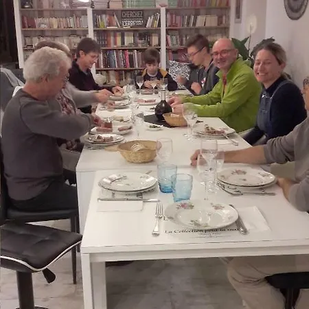 Oda ve Kahvaltı Clos Charmille 3*