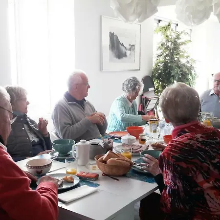 Clos Charmille Oda ve Kahvaltı 3*