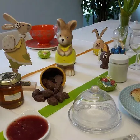 Oda ve Kahvaltı Clos Charmille 3*