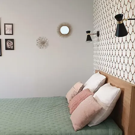 Oda ve Kahvaltı Clos Charmille 3*