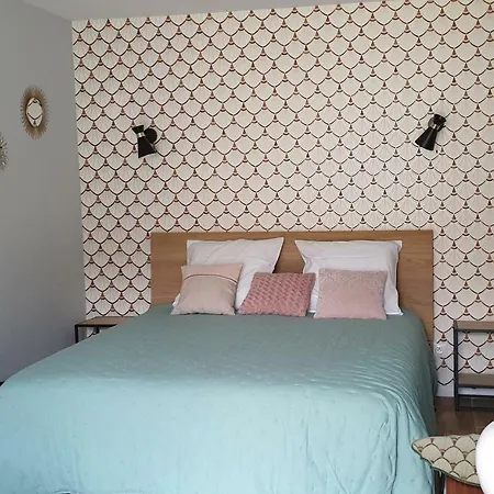 Clos Charmille Oda ve Kahvaltı 3*