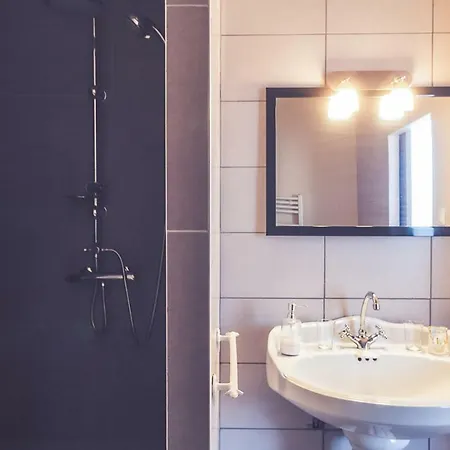 Clos Charmille Oda ve Kahvaltı 3*