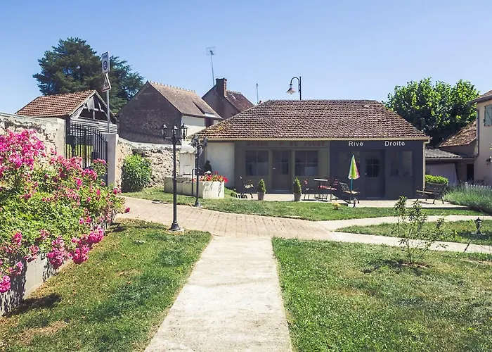 Clos Charmille Couette-café 3*