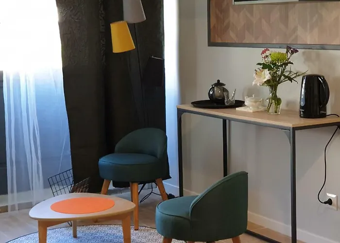 Clos Charmille Couette-café 3*